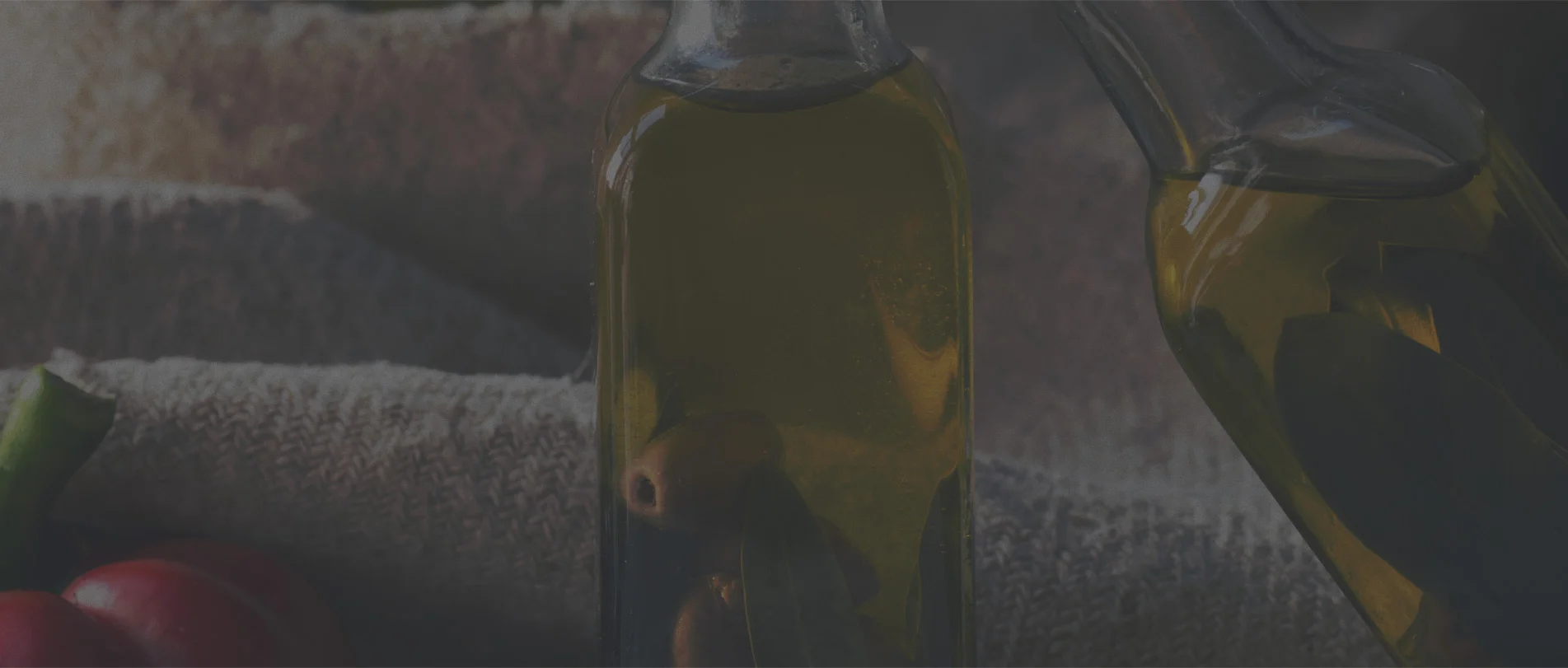 Φυσικό ελαιόλαδο σε μπουκάλι - φόντο για την ποιότητα